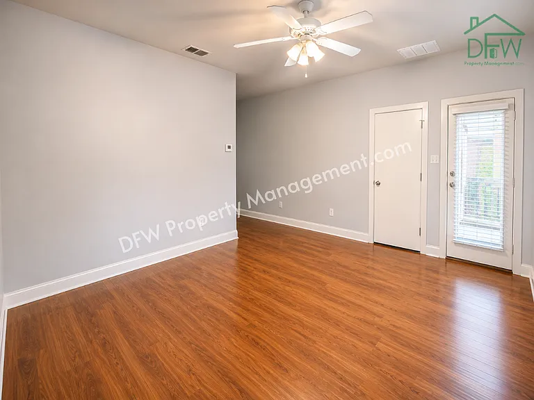 4317 Cedar Springs Rd #E — Photo 20