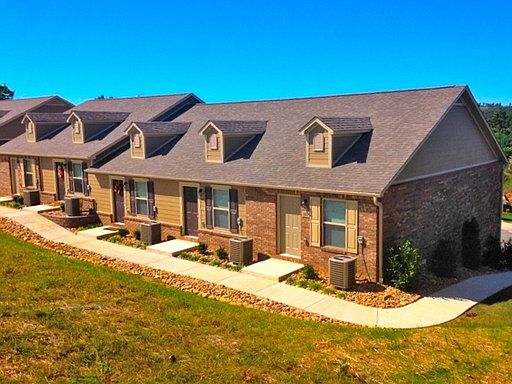 2nd image of 2679 Peoples St