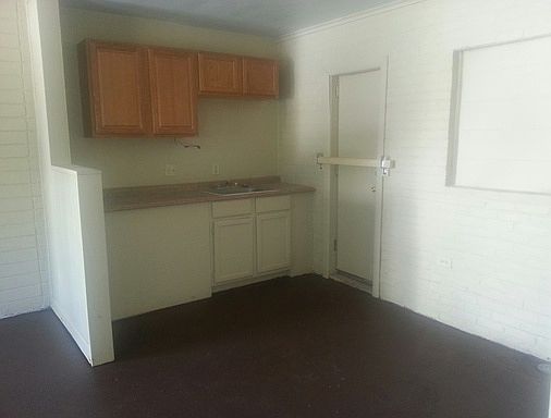 1st image of 2408 Linden Ave