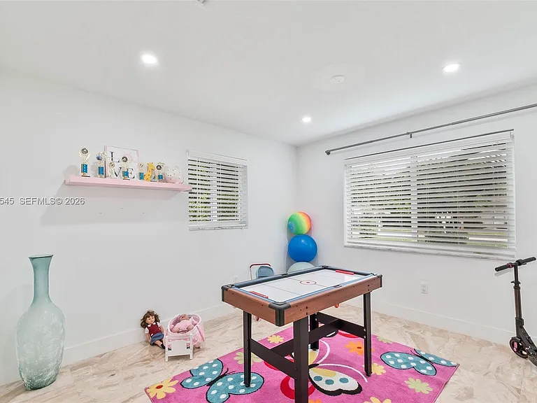17420 SW 84th Ct — Photo 20