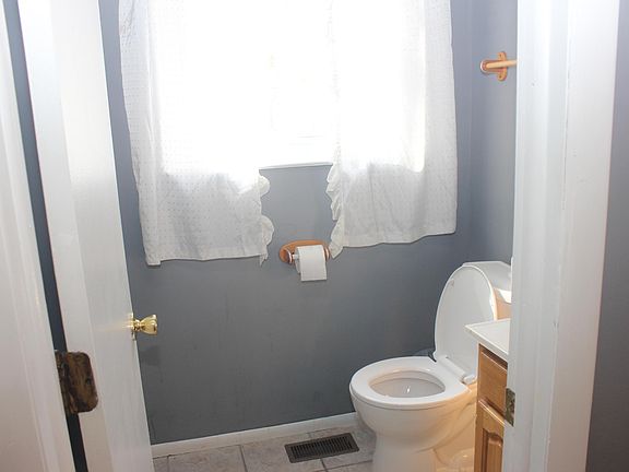 4th image of 317 Kellybrook Pl