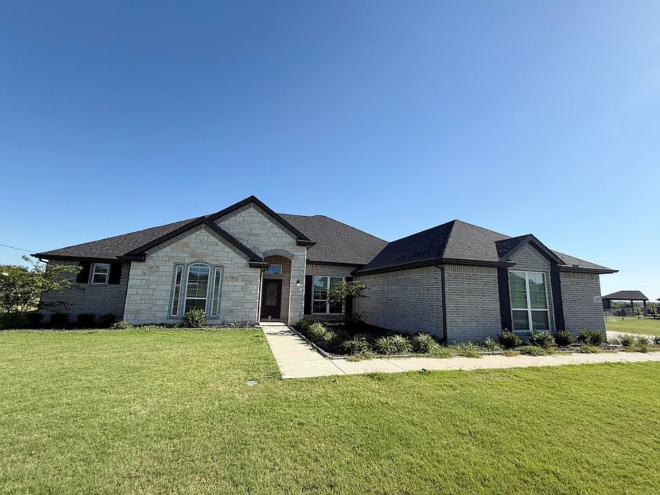 1st image of 104 Cottonwood Ct