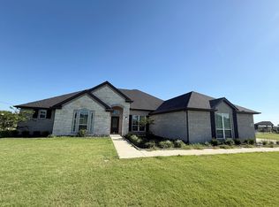 104 Cottonwood Ct, Van Alstyne, TX 75495