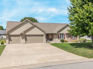 W5836 Sweet William Dr, APPLETON, WI 54915