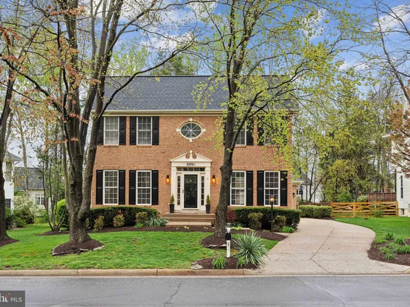 20701 Parkside Cir, Sterling, VA 20165