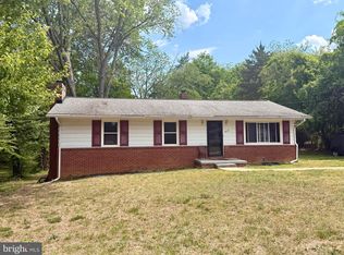 208 Pecan Ln, Fredericksburg, VA 22405