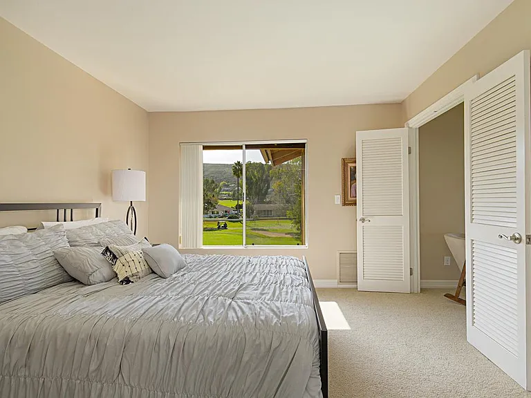 Guest Bedroom queen bed