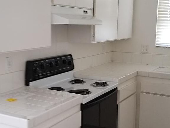 4th image of 4172 Camino Ticino