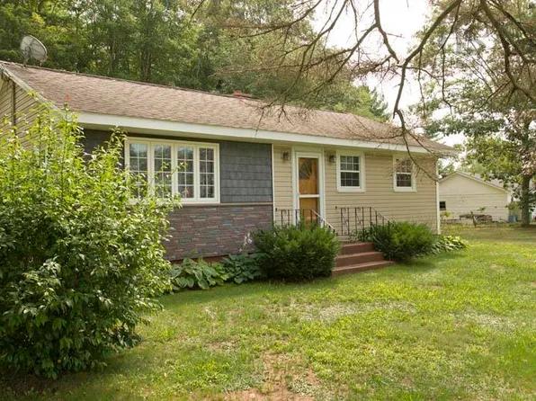 3310 Highway 1, Aylesford East, NS B0P 1C0
