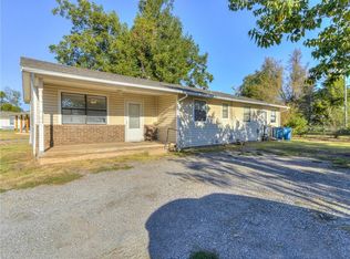 3 W Main St, Tuttle, OK 73089