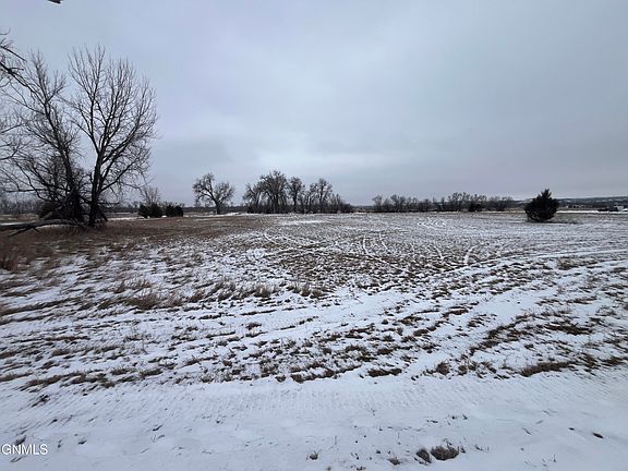 2nd image of 6109 Island Rd