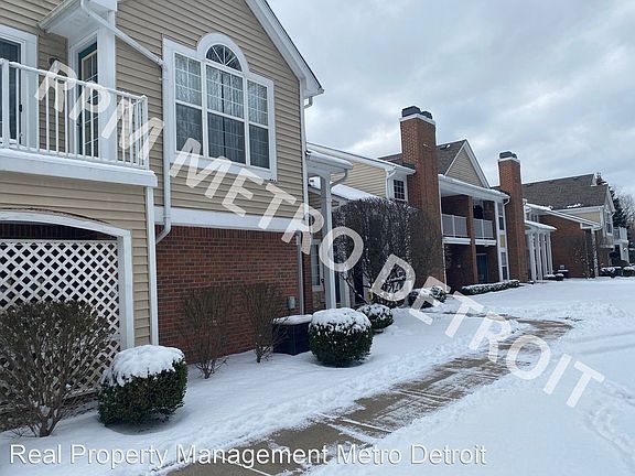2nd image of 4747 Berkshire Dr