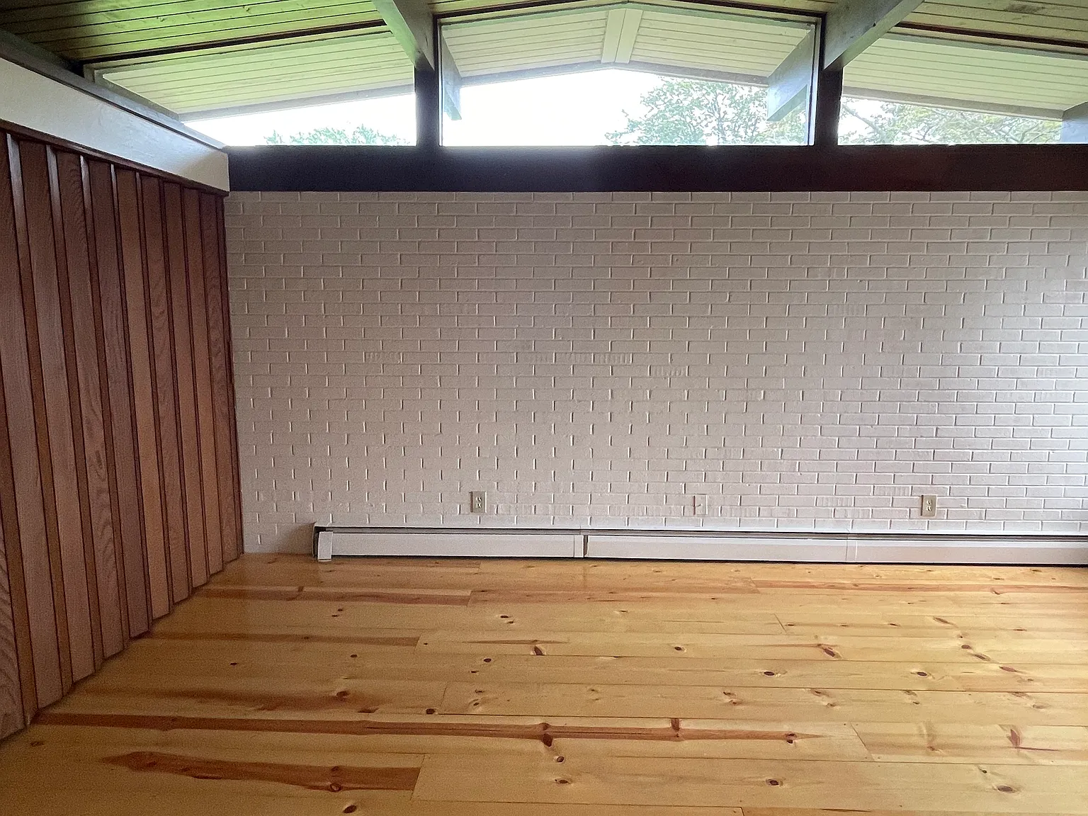 2 bed, 935 sqft, $1,450 — Photo 1