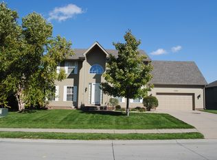 15502 Windsor Dr, Omaha, NE 68154