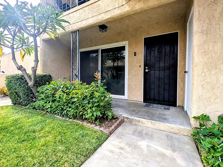 5821 Oak Ave #B — Photo 3