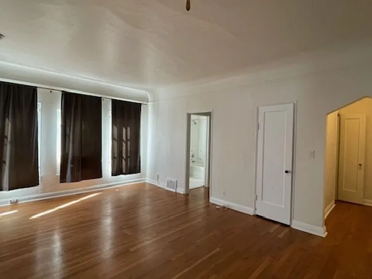 444 N Sycamore Ave #8 — Photo 8