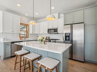5769 Sunset Rd, Mound, MN 55364