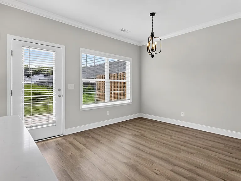 266 NE Bellingham Cv — Photo 10