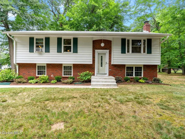 43 Sonat Road, Clifton Park, NY 12065