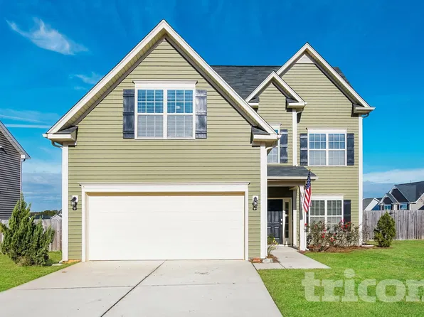 978 Lakemont Dr, Clayton, NC 27520