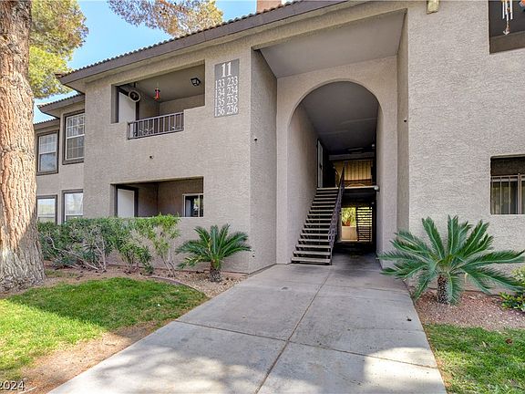 4th image of 2606 S Durango Dr APT 136