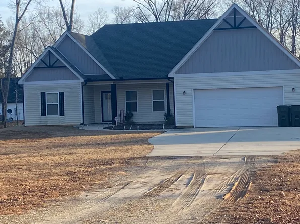 69 Henley Rd, Griffin, GA 30224