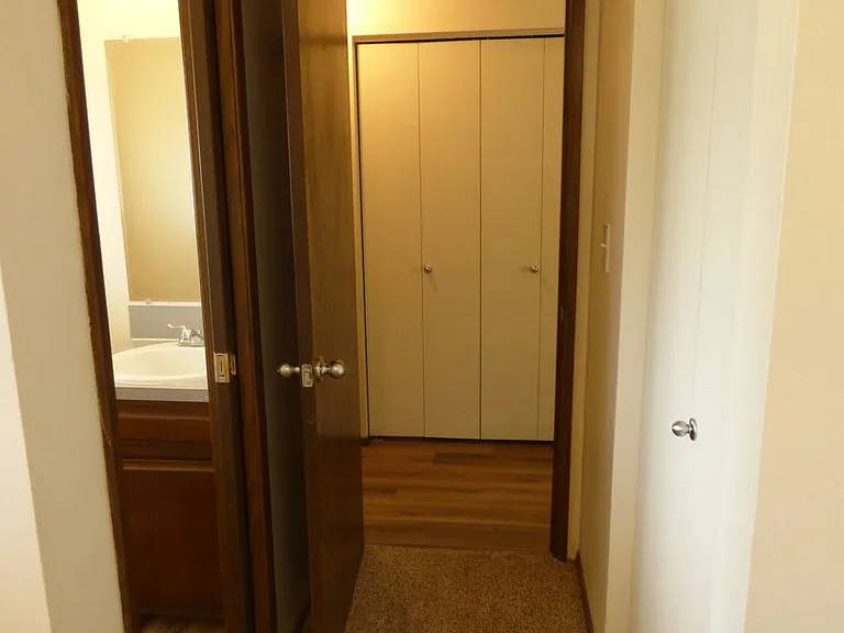 4824 Falcon Ct NE — Photo 24
