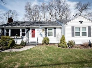 218 Robin Hill Rd, Meriden, CT 06450