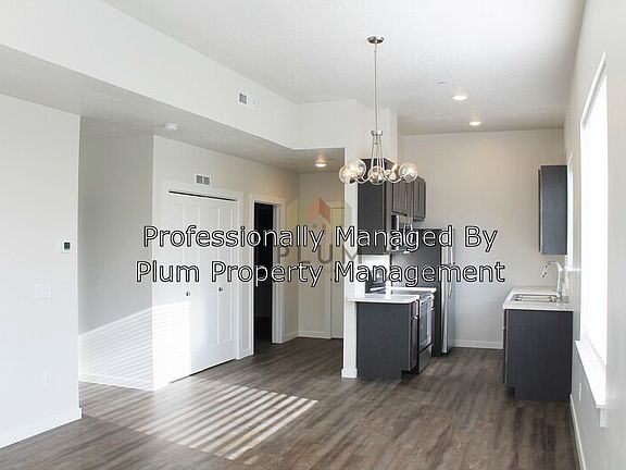 3rd image of 205 Hickory St #201