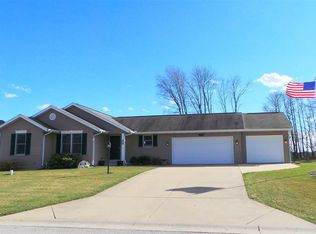 30868 Mast Dr, Osceola, IN 46561