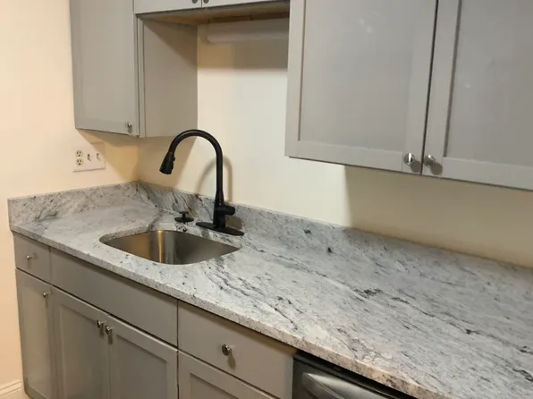 33 Washington St APT 1, Medford, MA 02155