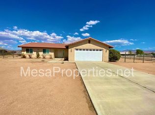12655 Quinnault Rd, Apple Valley, CA 92308