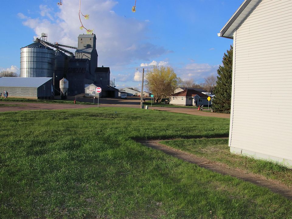 100 S Commercial St, SD 57070 MLS 22302575 Zillow