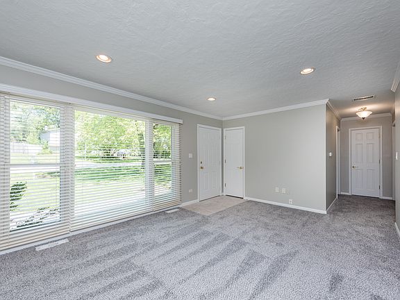 2nd image of 466 Birchwood Dr