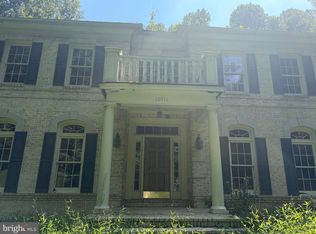 10711 Sycamore Springs Ln, Great Falls, VA 22066