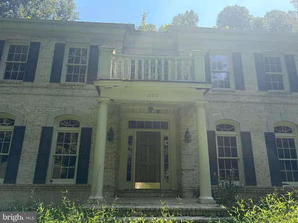 10711 Sycamore Springs Ln, Great Falls, VA 22066