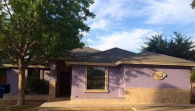 2nd image of 411 Potranca Ct
