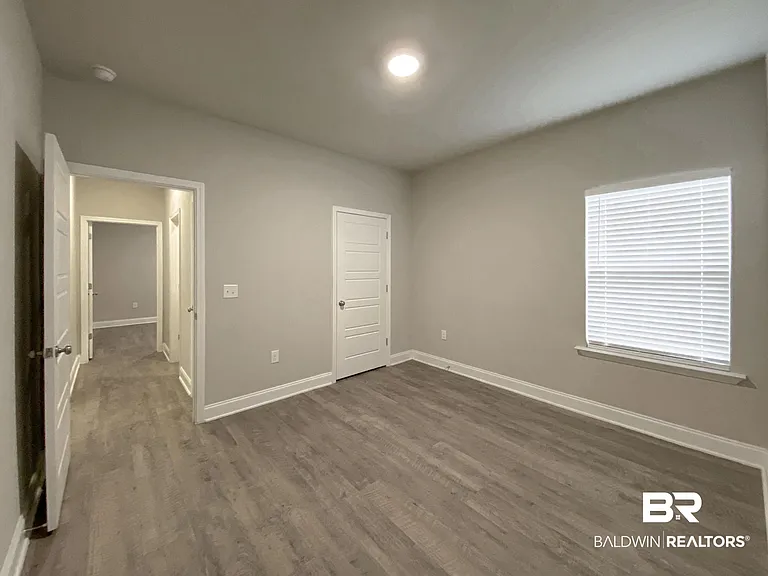 31436 Memphis Loop — Photo 12