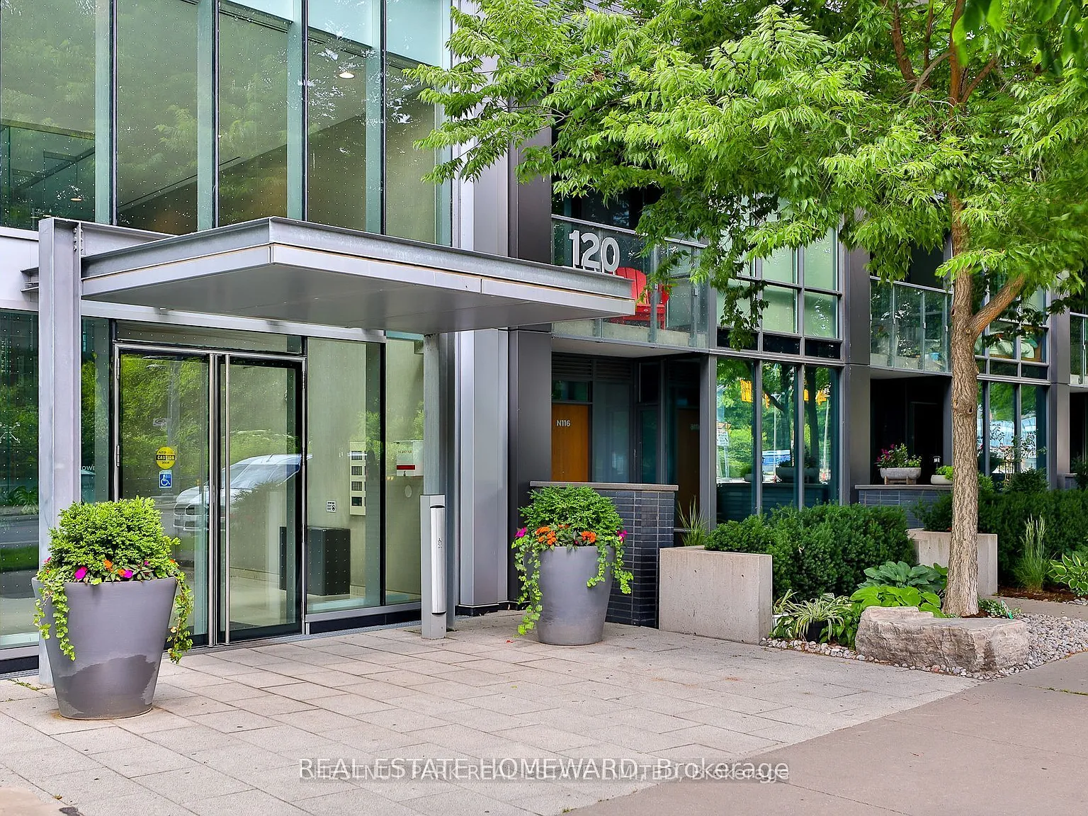 1 bed, $2,500 — Photo 2