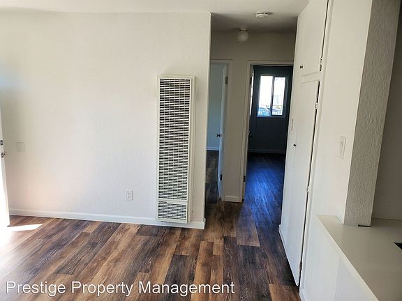 3rd image of 1721 S Evergreen St Unit A