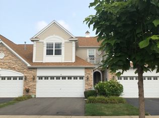 6 Kelsey Ct, Algonquin, IL 60102