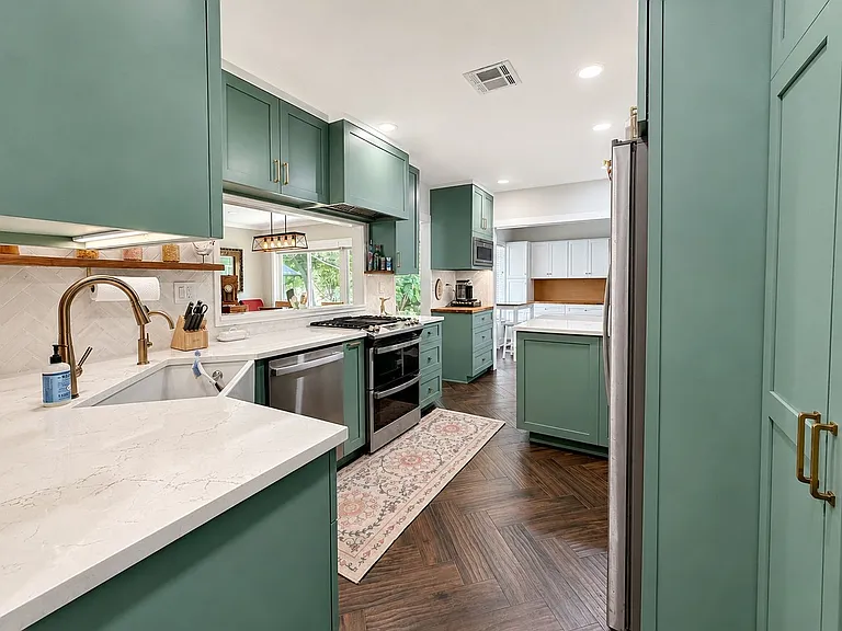 109 Zambrano Rd — Photo 9
