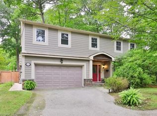 1174 Whiteoaks Ave, Mississauga, ON L5J3B5