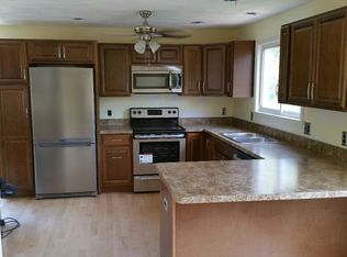 1346 W Shore Rd, Warwick, RI 02889