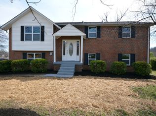 3913 Kings Ln, Nashville, TN 37218