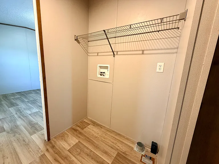 326 SW Grant St — Photo 5