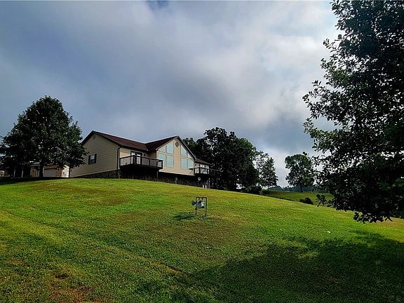 2nd image of 144 Warren Heights Dr
