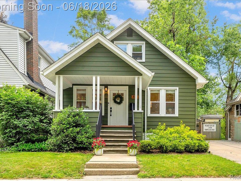 1st image of 327 Leroy St