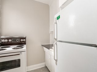 143 Arlington Ave #50026B-10, Toronto, ON M6C2Z3