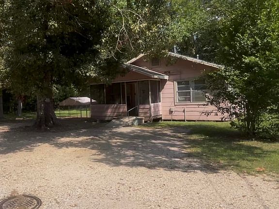 3rd image of 500 Fannie Ave